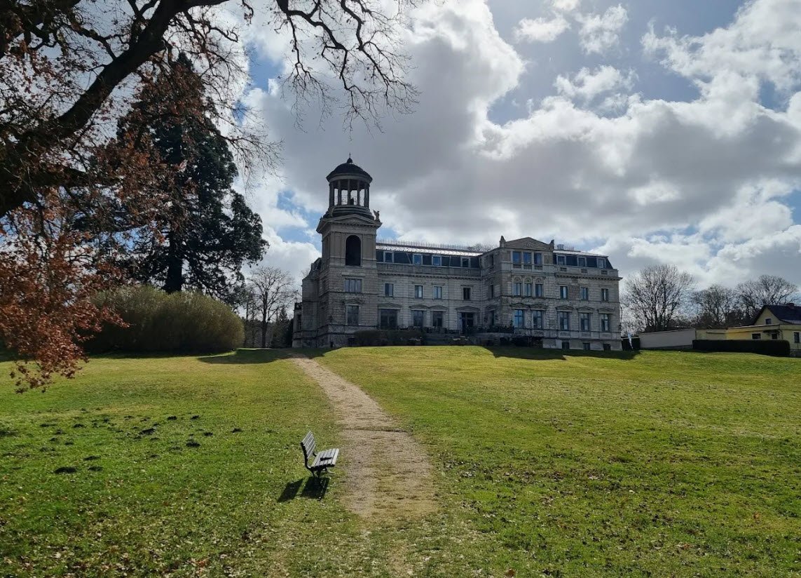 Schloss Kaarz Mit Park, Weitendorf, Germany, Germany